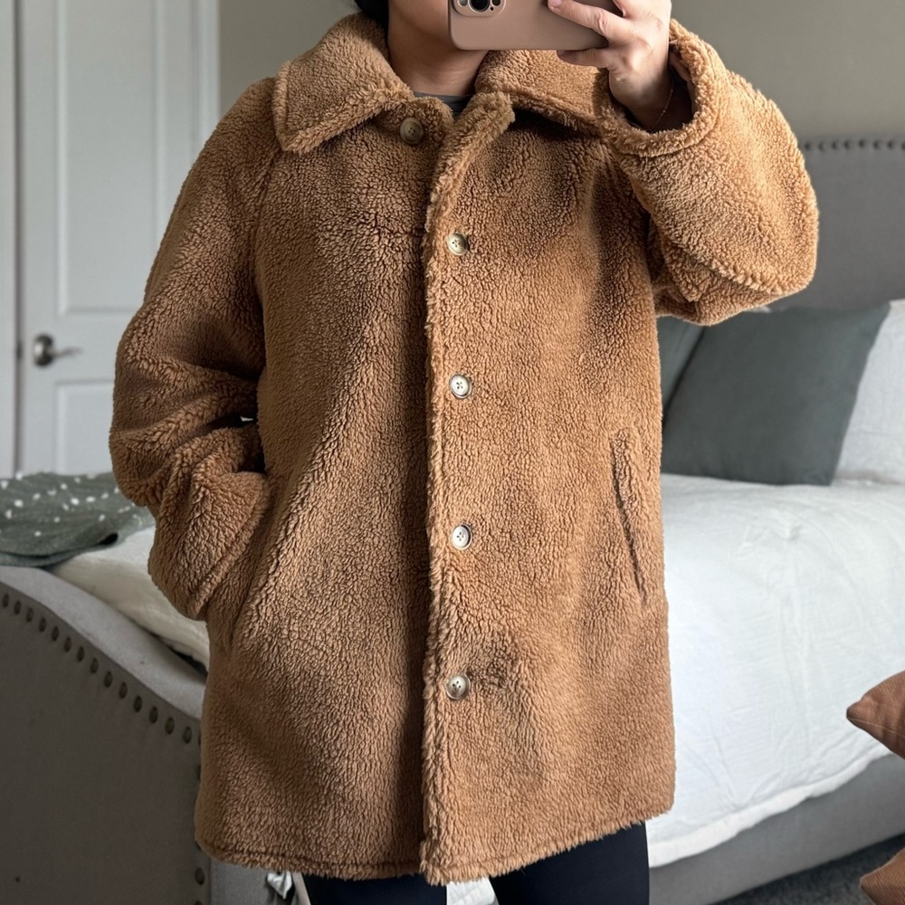 GAP Women's Tan Sherpa Jacket